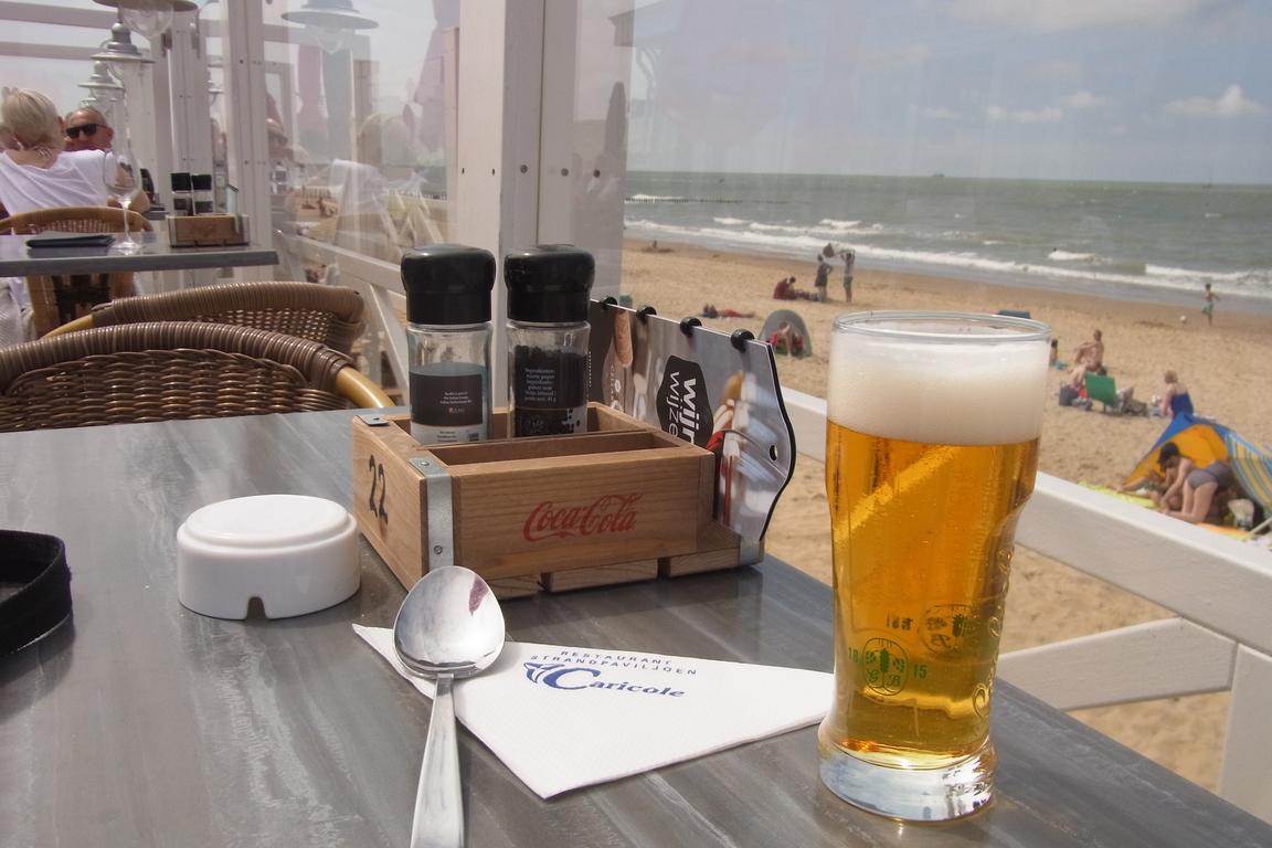 Cadzand-Bad: Strandpavillon Caricole