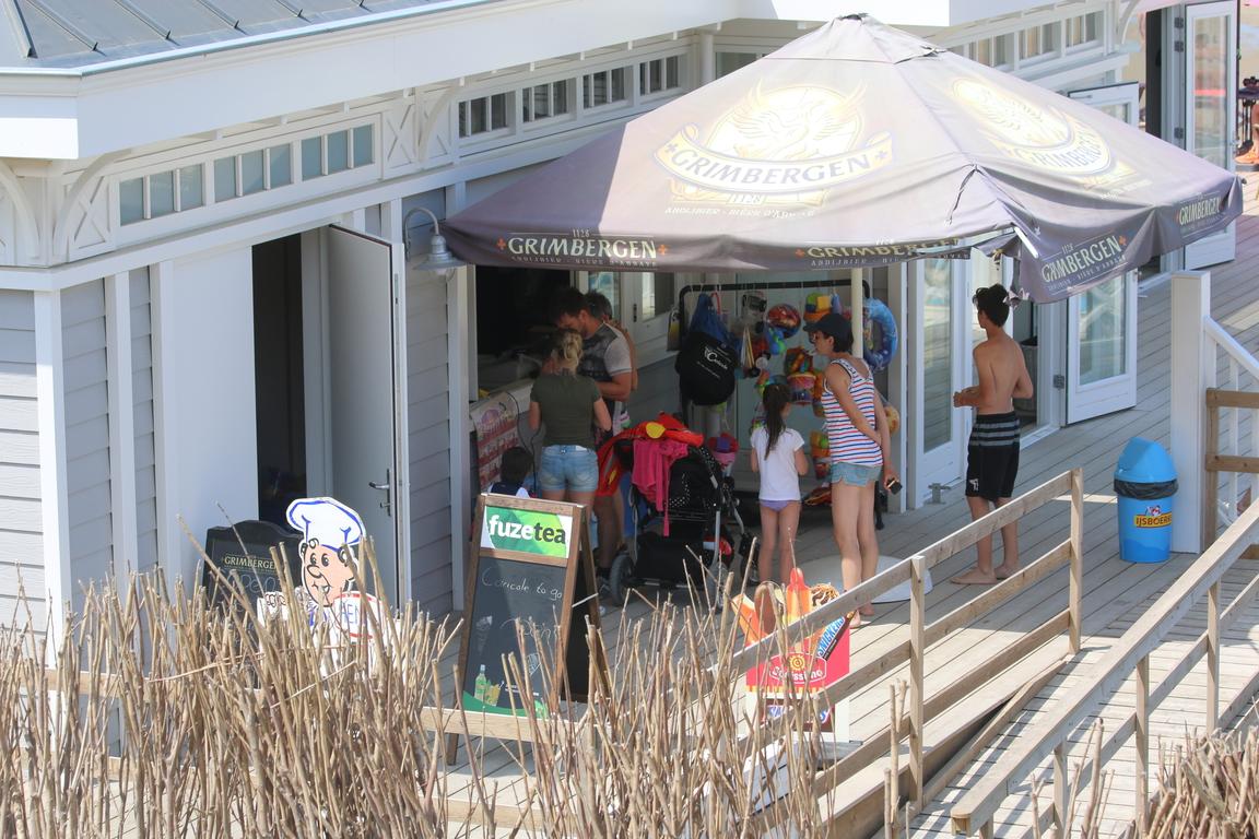 Cadzand-Bad: Strandpavillon Caricole