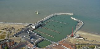 Hafen und Schleuse Cadzand-Bad aus der Vogelperspektive